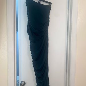One shoulder, size 4